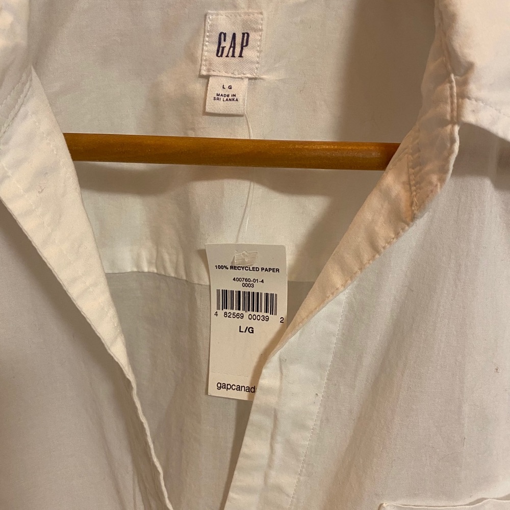 Gap cotton button down - Picture 2 of 2